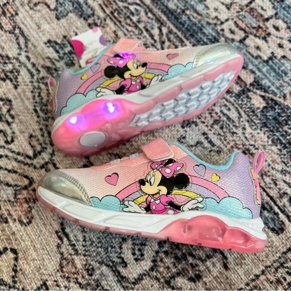 NEW Girls Disney Junior Pink Minnie Mouse Sparkle Light Up Sneakers Size 11 NWT - Picture 12 of 13